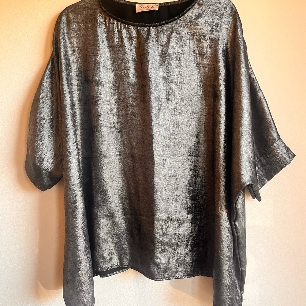 Sofia Made In Italy size XL Women’s Black Silver Metallic Short Sleeve Boxy Top